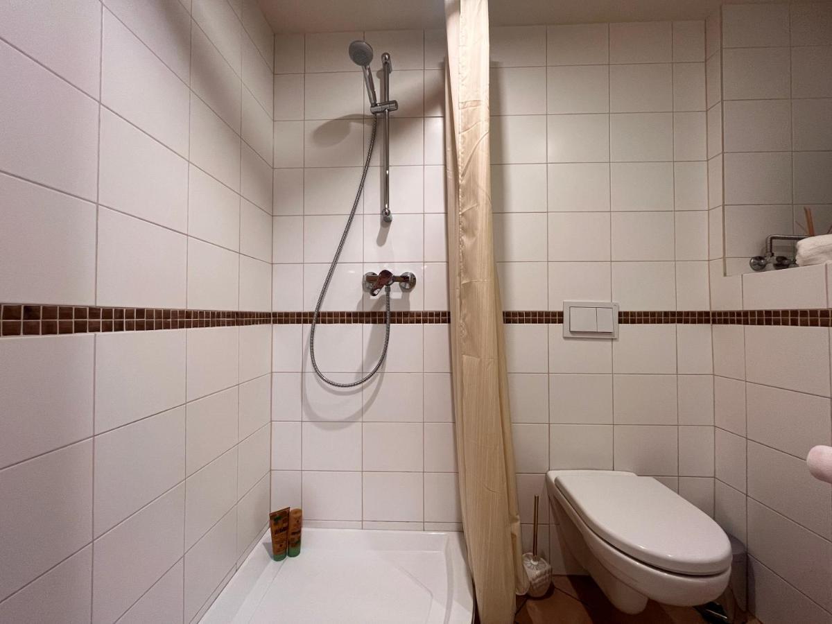 Apartaments In The City Centre Kaunas Bagian luar foto