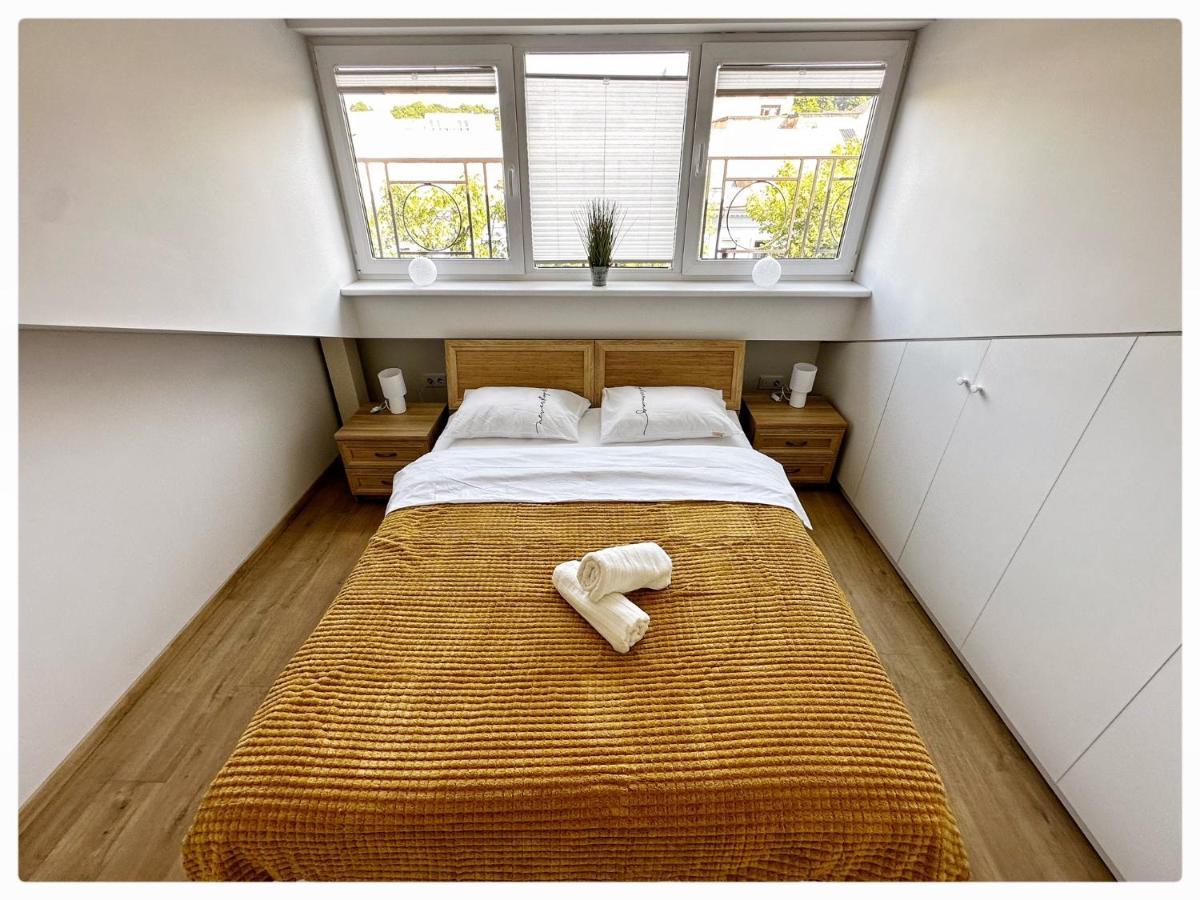Apartaments In The City Centre Kaunas Bagian luar foto