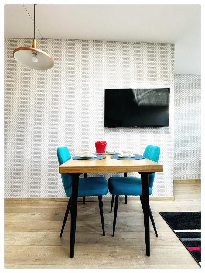 Apartaments In The City Centre Kaunas Bagian luar foto